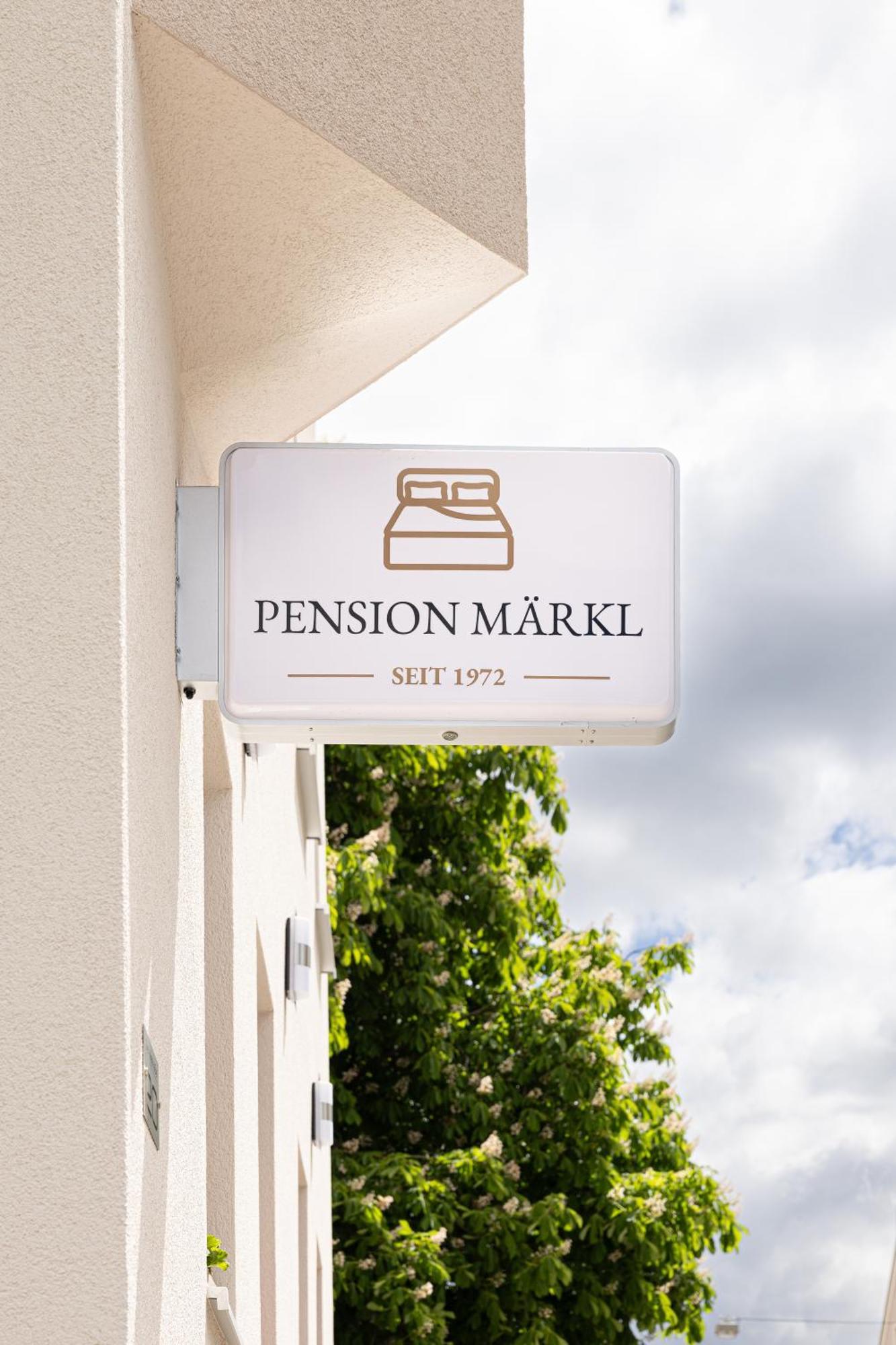 Pension Maerkl Augsburg Bagian luar foto